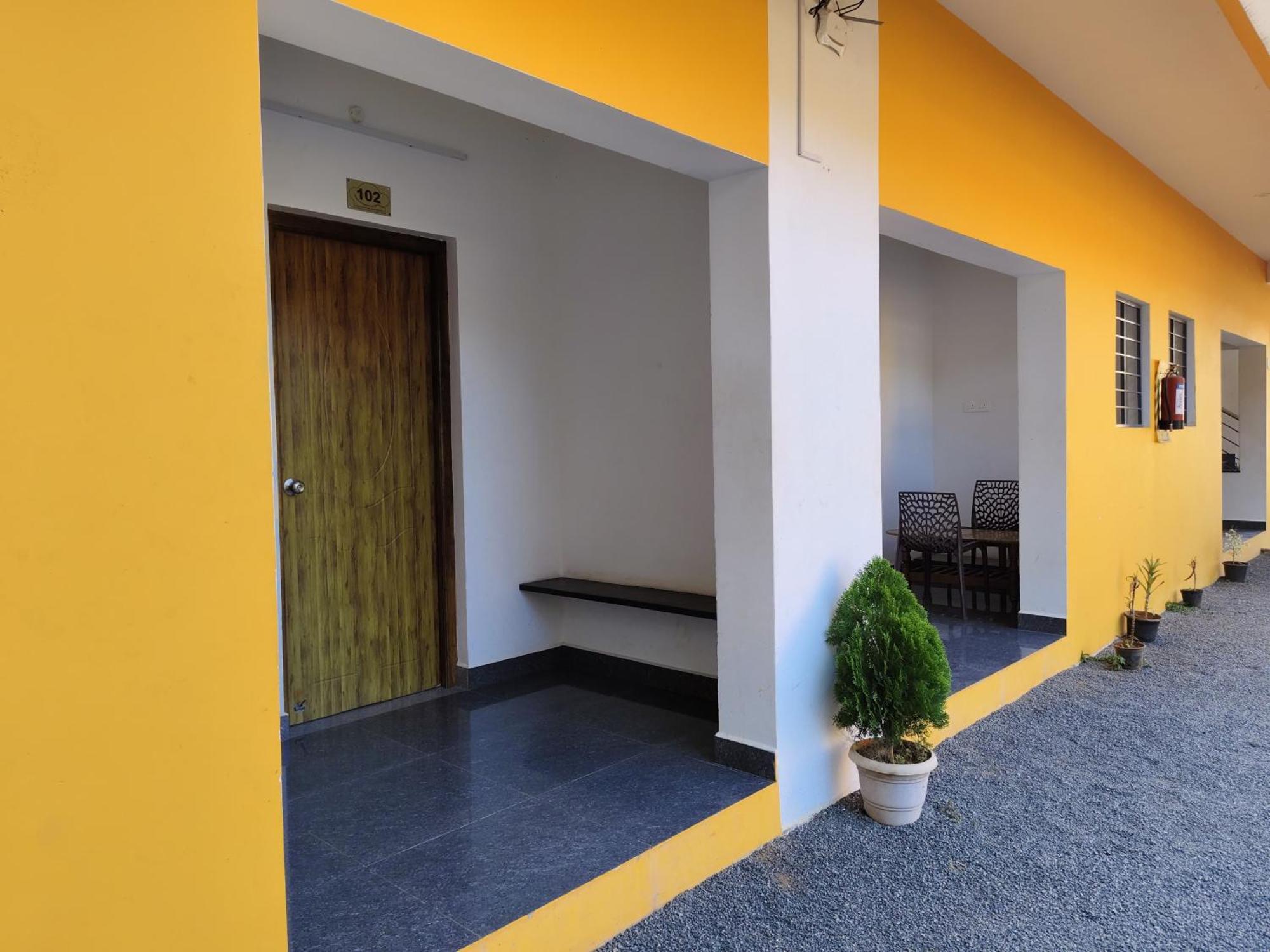 De' Capital Hotel Pondicherry Exterior foto